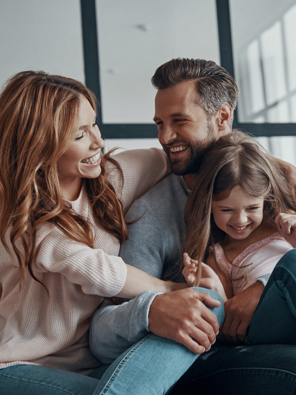 Image d'une famille représentatif de Axion, entreprise qui aide dans la gestion de patrimoine et stratégies financières.